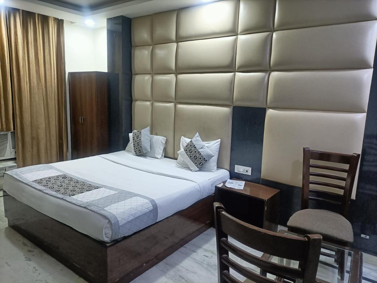 King Delhi Airport 3*